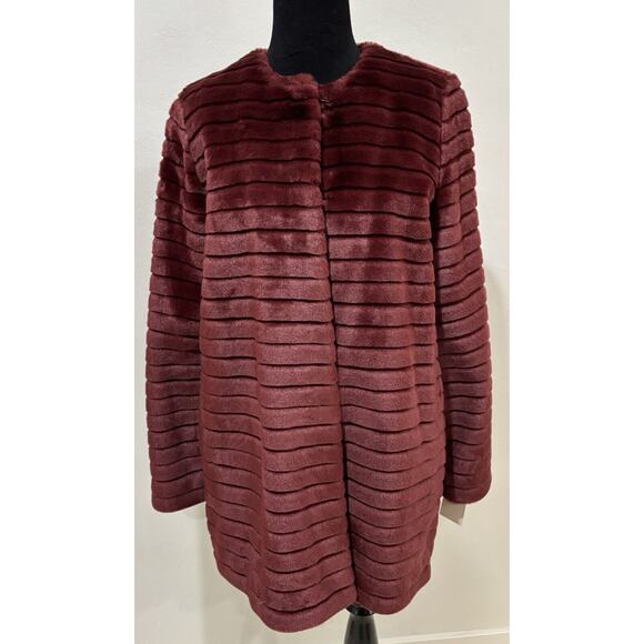 Sam Edelman Janet Faux Fur Coat/Jacket Size Small in Burgundy Fur - Picture 2 of 8
